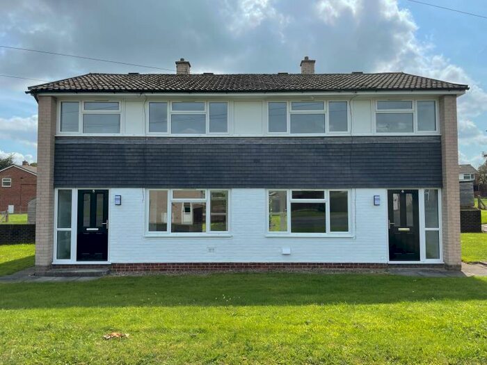 3 Bedroom Semi-Detached House To Rent In Marina Way, Ripon, HG4