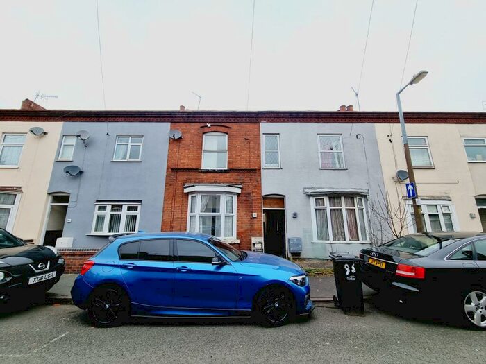 3 Bedroom House To Rent In Ivanhoe Street, Dudley, DY2