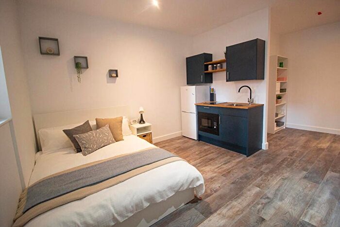 1 Bedroom Flat To Rent In Mansfield Road, Nottingham, NG1