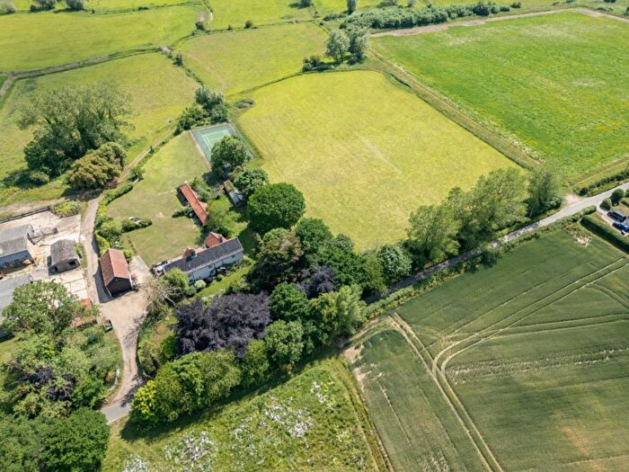 5 Bedroom Detached House For Sale In The Street, Rushmere, NR33