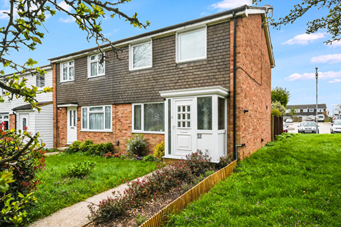 2 Bedroom End Of Terrace House For Sale In Readers Court, Great Baddow, Chelmsford, CM2