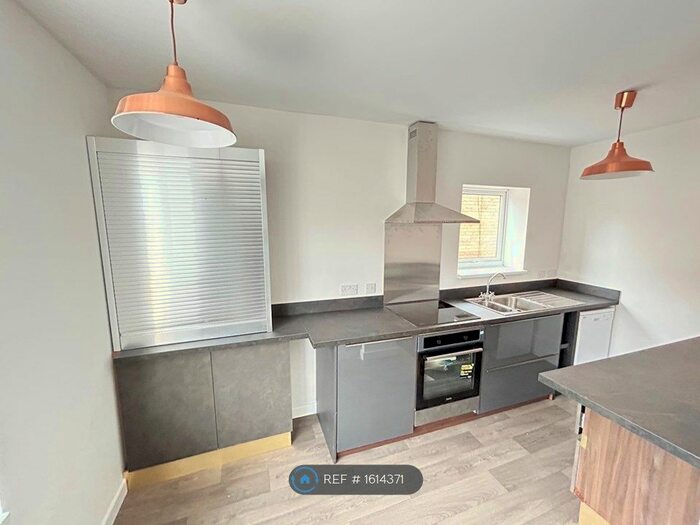 2 Bedroom Maisonette To Rent In Portland Road, West Bridgford, Nottingham, NG2