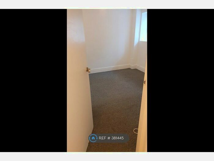1 Bedroom Flat To Rent In Trinity, Margate, CT9