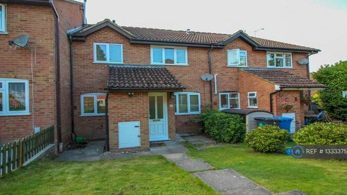 2 Bedroom Terraced House To Rent In Bloomsbury Way, Blackwater, Camberley, GU17