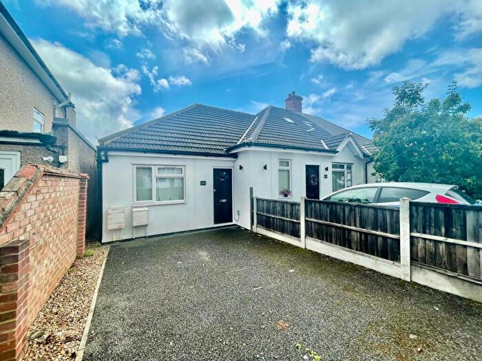 1 Bedroom Bungalow For Sale In Days Lane, Sidcup, Kent, DA15