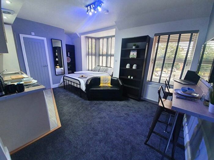 Studio To Rent In Carholme Road - Studio /, LN1