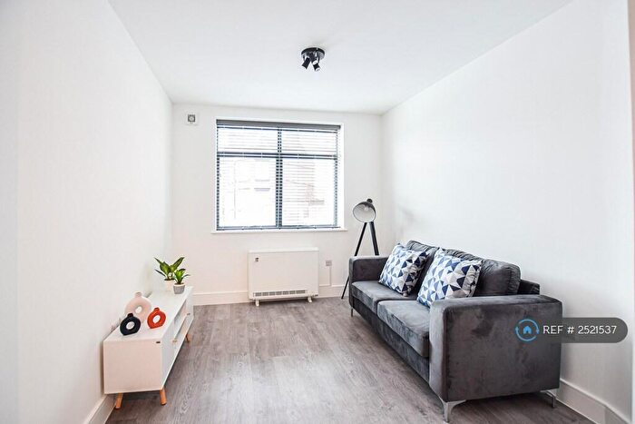 1 Bedroom Flat To Rent In Lea House, Sandbach, CW11