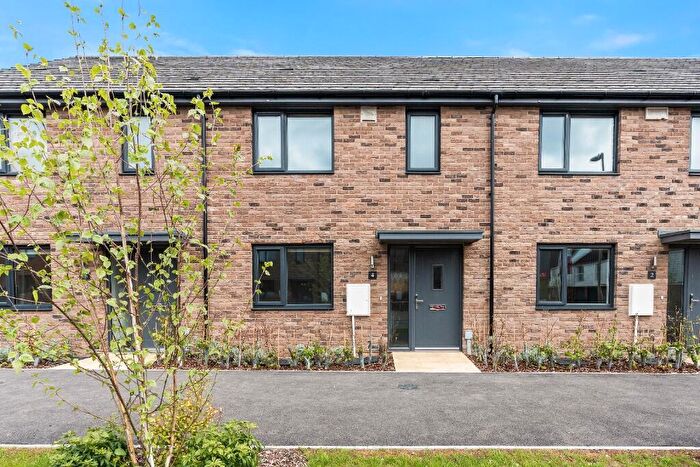 3 Bedroom End Of Terrace House To Rent In Chadwick Avenue, Bordon, Hampshire, GU35