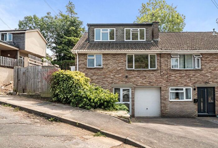4 Bedroom Semi Detached House For Sale In Langtoft Road, Stroud, Gloucestershire, GL5