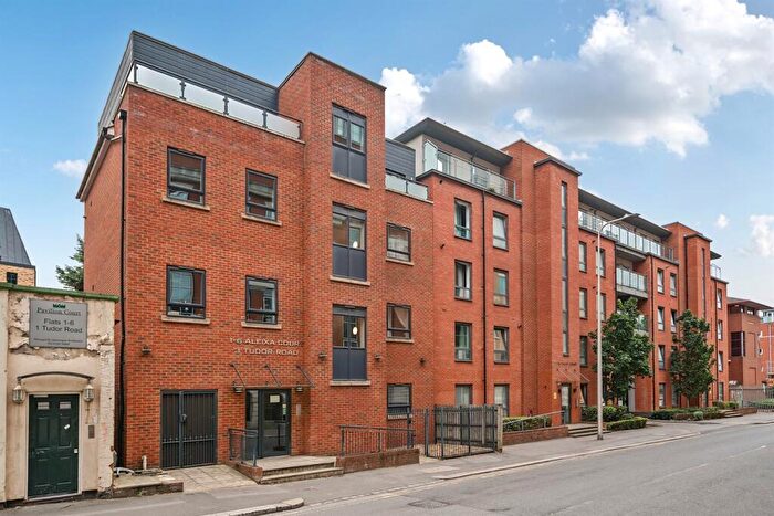 1 Bedroom Apartment To Rent In Tudor Road, Reading, RG1