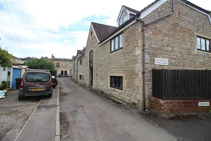 2 Bedroom Maisonette To Rent In Wellington Buildings, Bath, BA1
