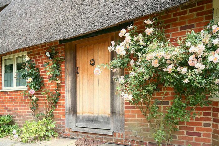 5 Bedroom Detached House For Sale In Bransbury, Winchester, SO21