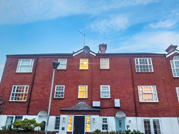 1 Bedroom Flat For Sale In Victoria Mews, Blyth, NE24