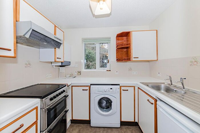 1 Bedroom Flat To Rent In The Courtyard, Offington Lane, Worthing, BN14