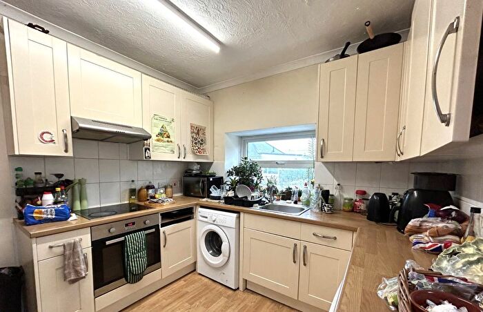 5 Bedroom Property To Rent In Dracaena Avenue, Falmouth, TR11