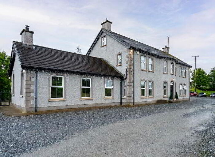 5 Bedroom Detached House With Garages For Sale In Bonds Glen Road, Dunamanagh, BT47
