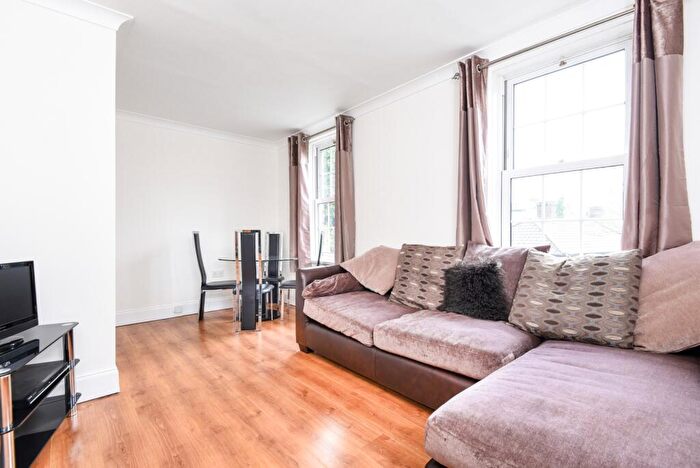2 Bedroom Maisonette To Rent In Pond Close Blackheath, SE3