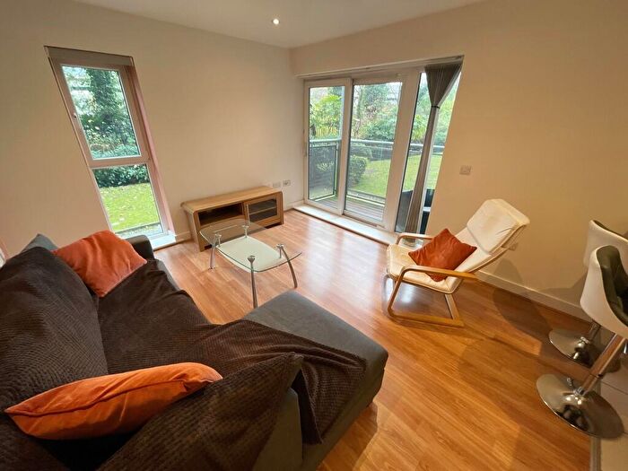 2 Bedroom Apartment To Rent In Palatine Road, Manchester, M22