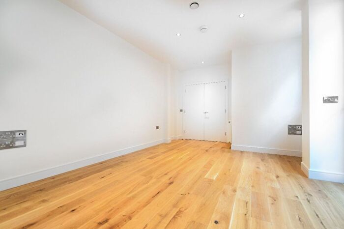 1 Bedroom Flat To Rent In Lansdowne Road, Croydon, CR0