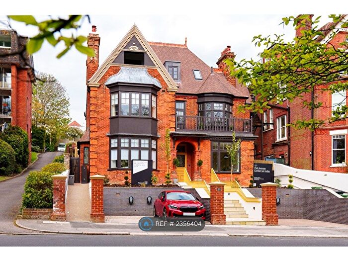 2 Bedroom Flat To Rent In Preston Park Avenue, Brighton, BN1
