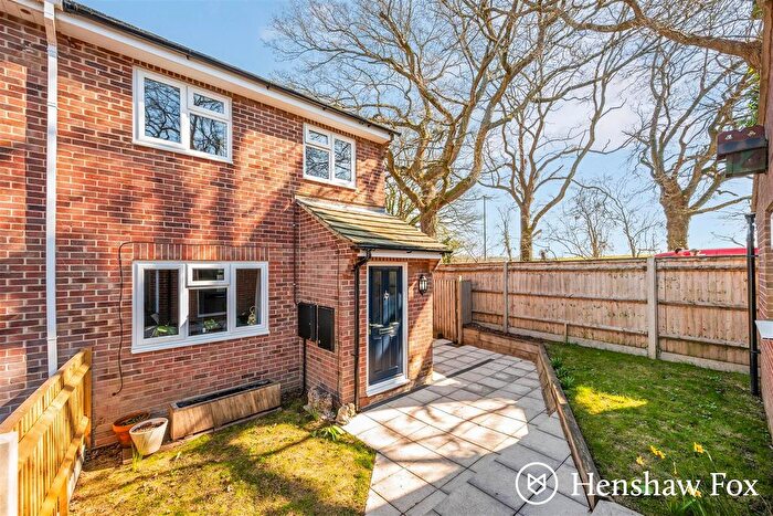 3 Bedroom Semi-Detached House For Sale In Lavington Gardens, North Baddesley, Hampshire, SO52