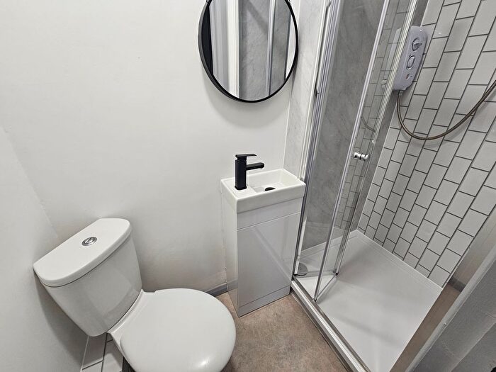 Studio To Rent In Tonbridge Road, Maidstone, ME16