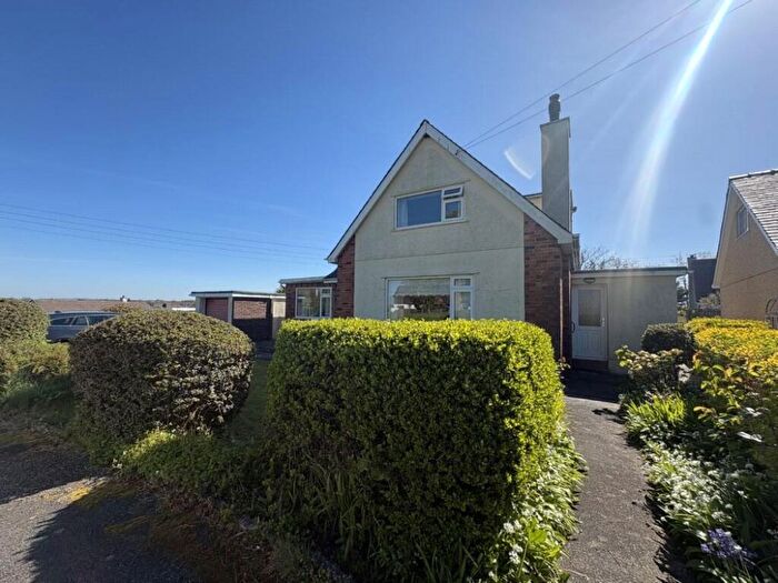 3 Bedroom Detached House For Sale In Deunant, Rhostrehwfa, Anglesey, LL77