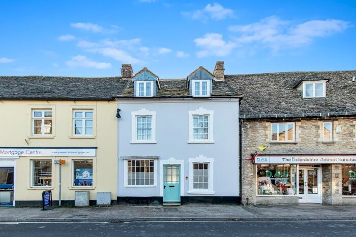 3 Bedroom Terraced House To Rent In Corn Street, Witney OX28