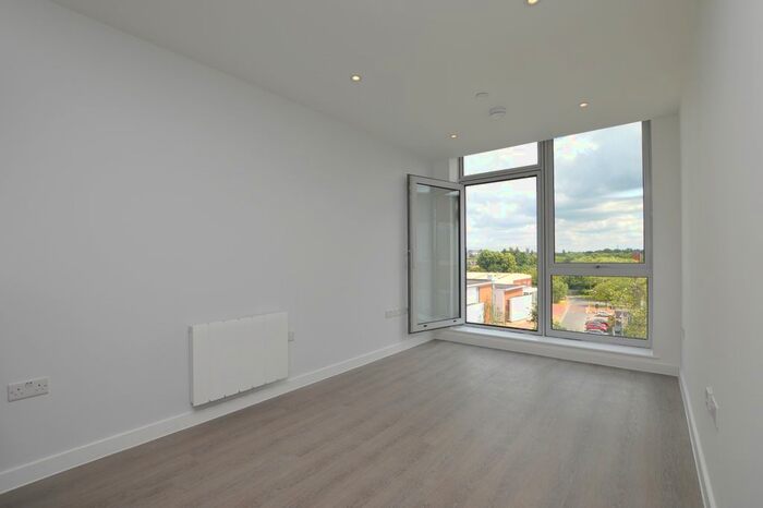 2 Bedroom Flat To Rent In Beckenham Road, Beckenham, BR3