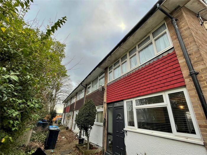 2 Bedroom Terraced House To Rent In Blunt Road, South Croydon, Surrey, CR2
