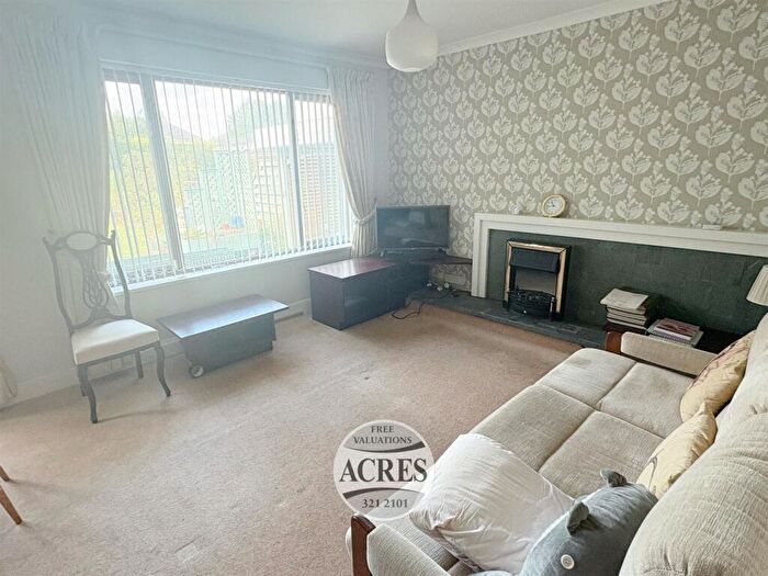 2 Bedroom House For Sale In Whitehouse Crescent, Sutton Coldfield, B75