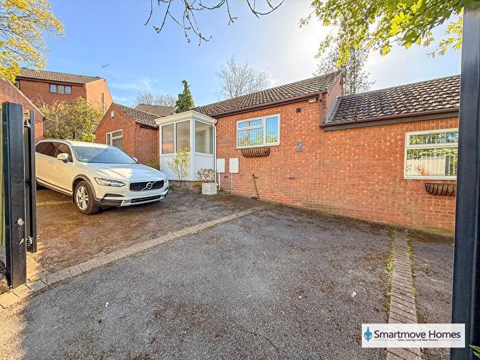 3 Bedroom Detached Bungalow For Sale In Hartshay Hill, Ripley, DE5