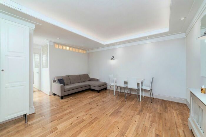 2 Bedroom Flat To Rent In Manson Place, London, SW7