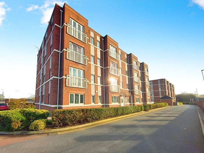 2 Bedroom Flat For Sale In The Locks, Forebay Drive, Irlam, M44