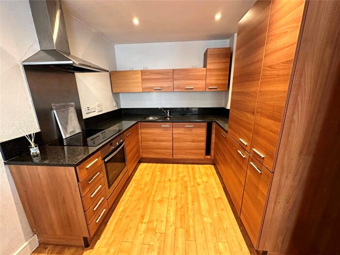 2 Bedroom Apartment To Rent In Merchants Place, Reading, Berkshire, RG1