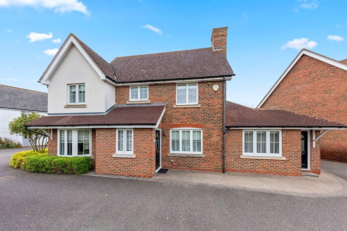 5 Bedroom Detached House For Sale In Violet Court, Sittingbourne, ME10