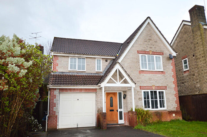 4 Bedroom Detached House To Rent In Hippisley Drive, Axbridge, BS26