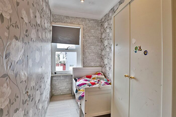 3 Bedroom Terraced House For Sale In Victoria Place, Bournemouth, BH1