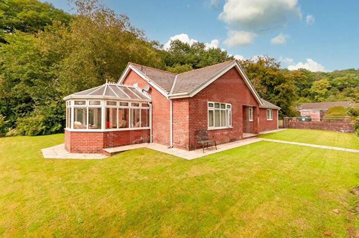 3 Bedroom Detached Bungalow For Sale In Heol Giedd, Cwmgiedd, Ystradgynlais, Swansea, West Glamorgan, SA9