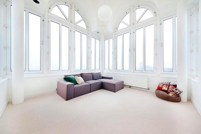 3 Bedroom Flat For Sale In Trade Tower, Coral Row, SW11