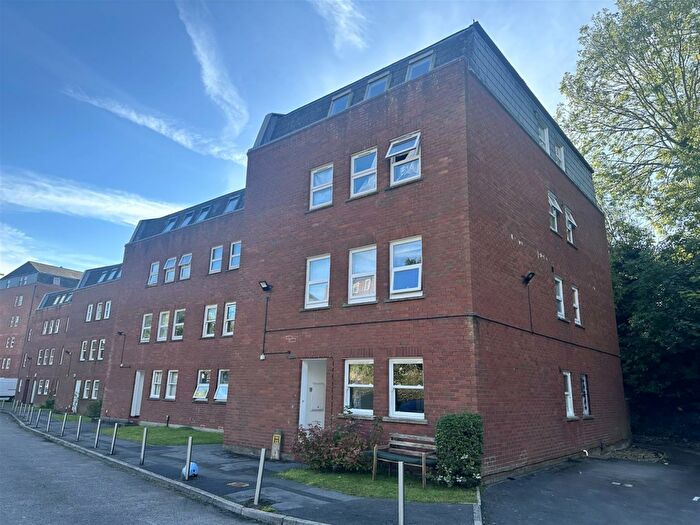 1 Bedroom Flat To Rent In Alma CourtCliftonBristol, BS8