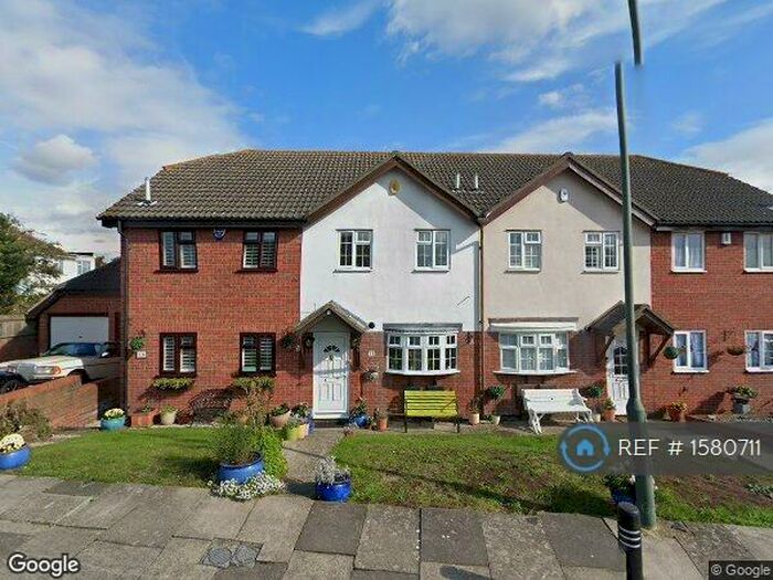 2 Bedroom Terraced House To Rent In Basing Drive, Bexley, DA5