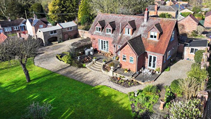 4 Bedroom Detached House For Sale In The Paeonies, Skendleby, Spilsby, PE23