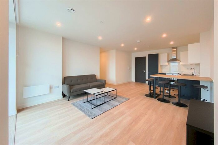 2 Bedroom Apartment To Rent In Exchange Point, M3