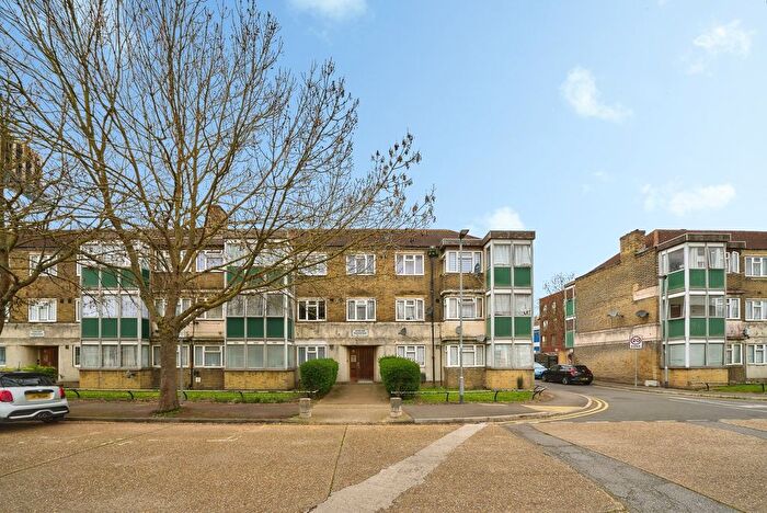 2 Bedroom Flat For Sale In Whiting Avenue, Barking, Essex, IG11
