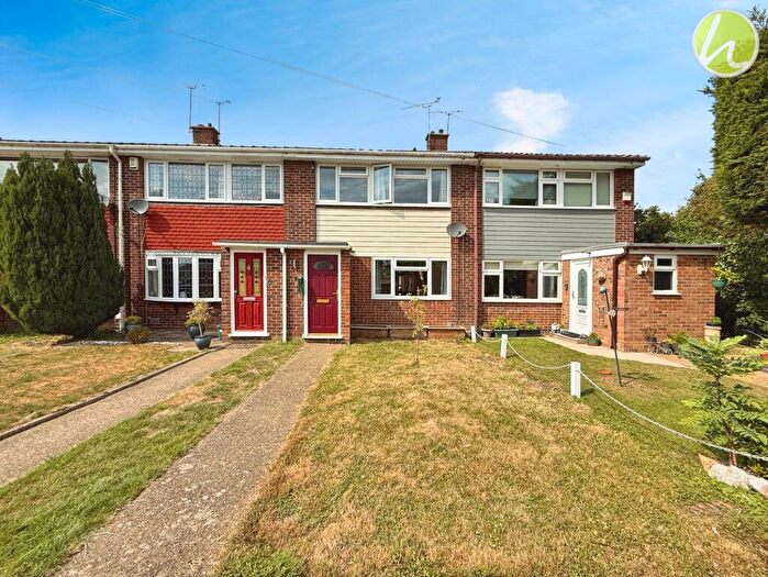 3 Bedroom Terraced House To Rent In Colville Close, Corringham, SS17