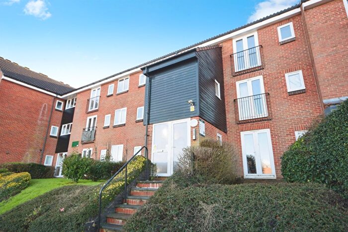 1 Bedroom Flat For Sale In Mountbatten Road, Braintree, CM7