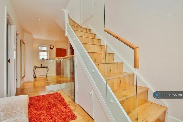 5 Bedroom Semi-Detached House To Rent In Raeburn Avenue, Surbiton, KT5