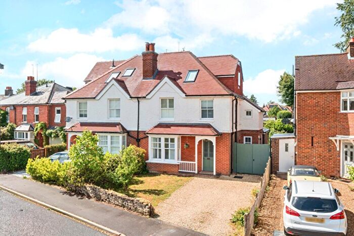 4 Bedroom Semi-Detached House For Sale In Duncombe Road, Busbridge, Godalming, Surrey, GU7