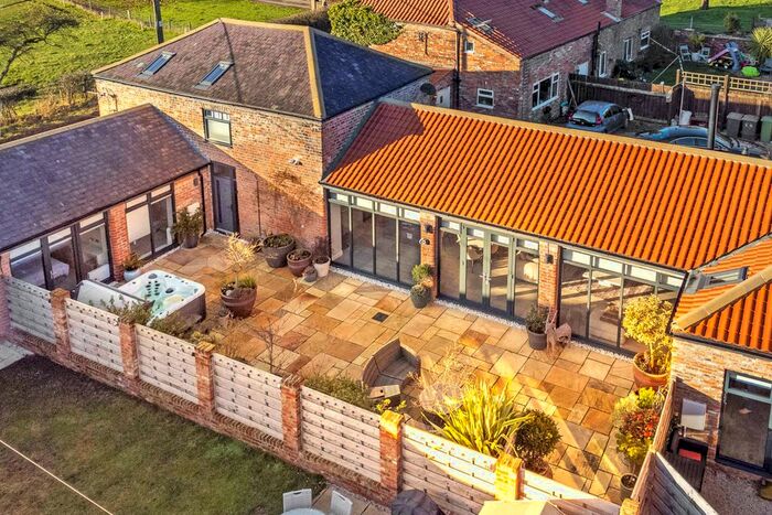 4 Bedroom Terraced House For Sale In Elvington Lane, Dunnington, York, YO19